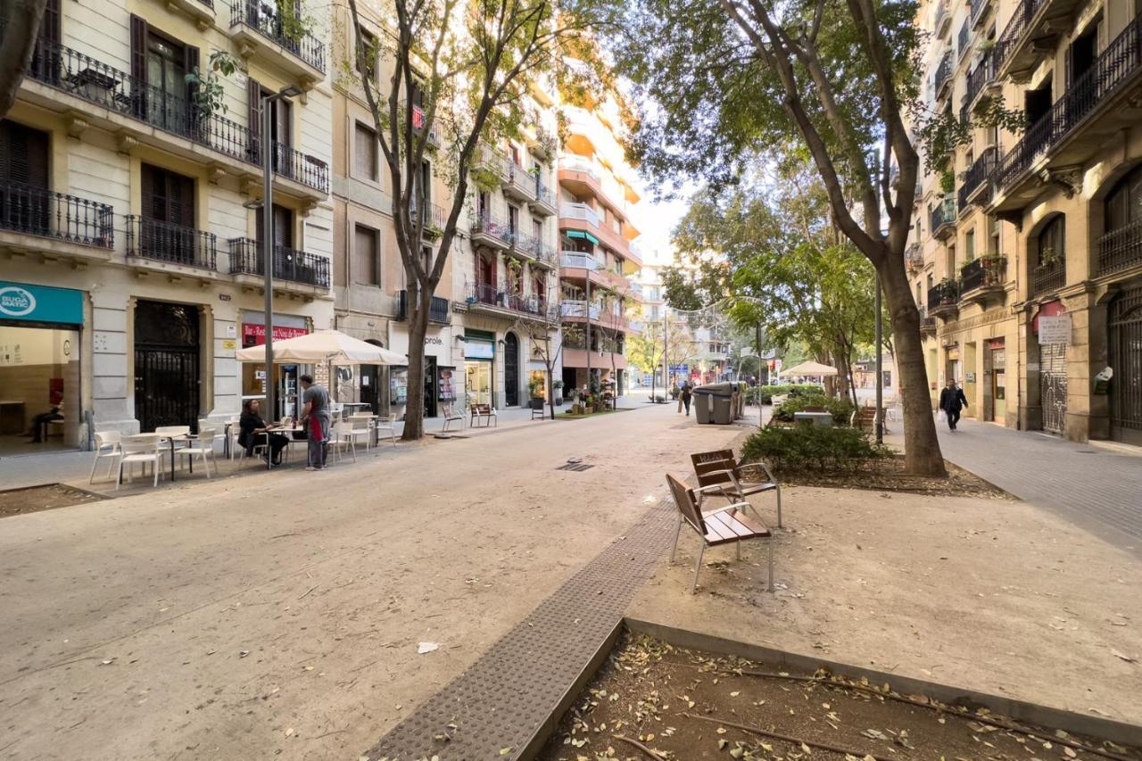 Rent Top Apartments Near Plaza De Catalunya Barcelona Exterior photo